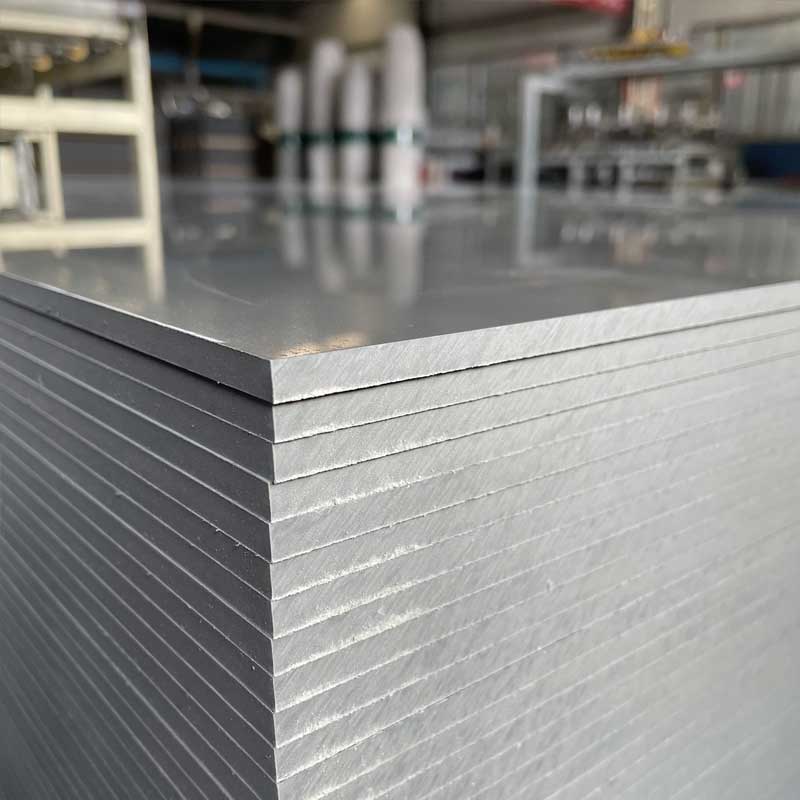 Classificazione e caratteristiche prestazionali della lastra in PVC saldata in plastica
